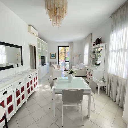 Trieste-flexrent Immobiliare Abissinia *