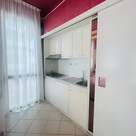 Trieste-flexrent Immobiliare Abissinia * Riccione