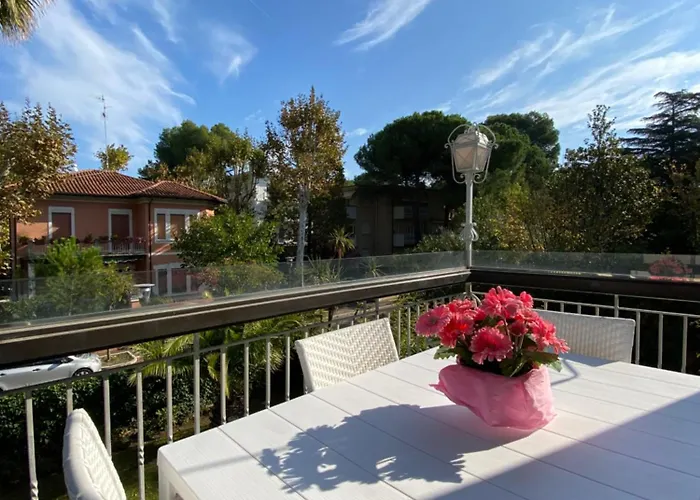 Trieste-flexrent Immobiliare Abissinia * Riccione