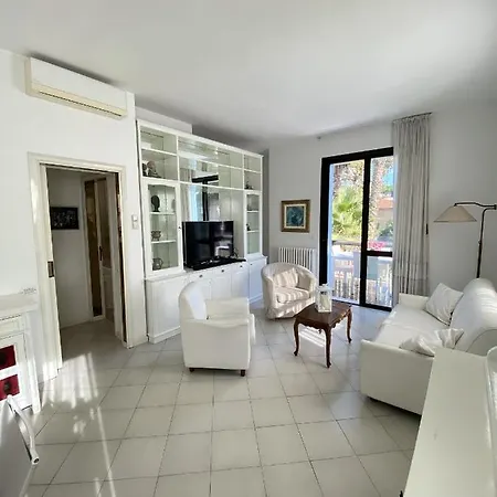 Trieste-flexrent Immobiliare Abissinia Апартаменты Риччоне