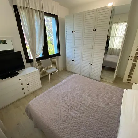 Trieste-flexrent Immobiliare Abissinia Риччоне