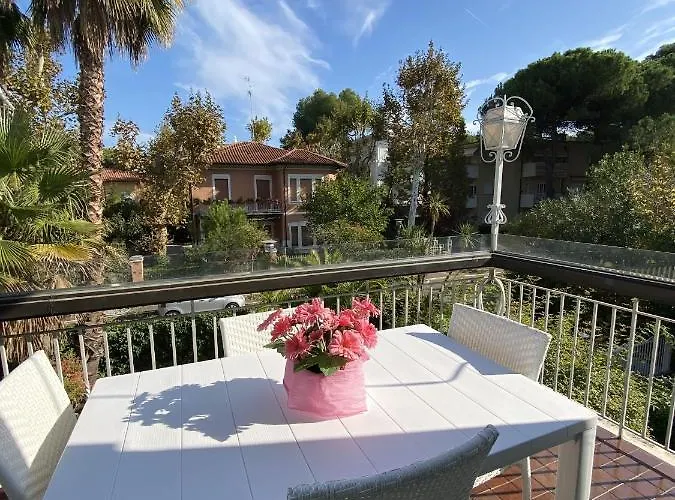 Trieste-flexrent Immobiliare Abissinia * Riccione